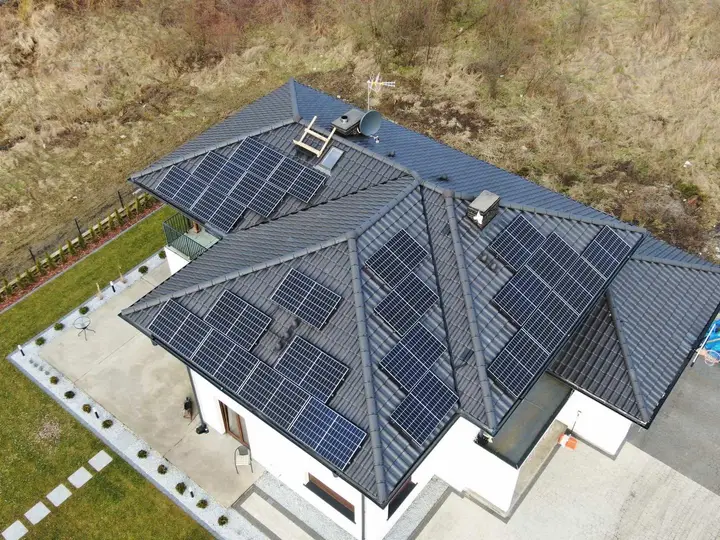 Instalacja fotowoltaiczna 8,76 kWp - Dołuje